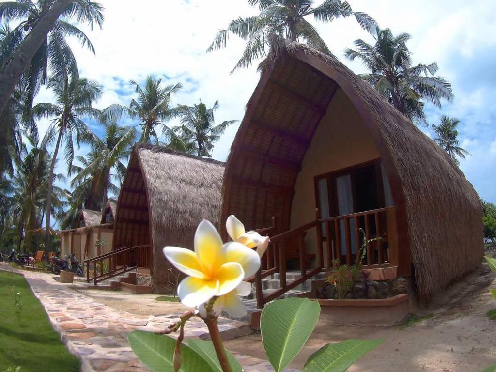 Готель Karimun Lumbung Карімунджава Екстер'єр фото